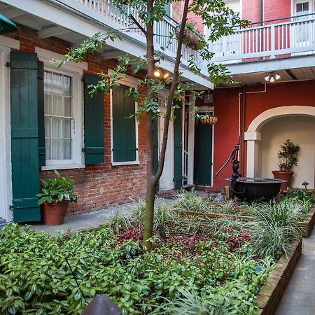 Hotel St. Pierre French Quarter Ню Орлиънс Екстериор снимка