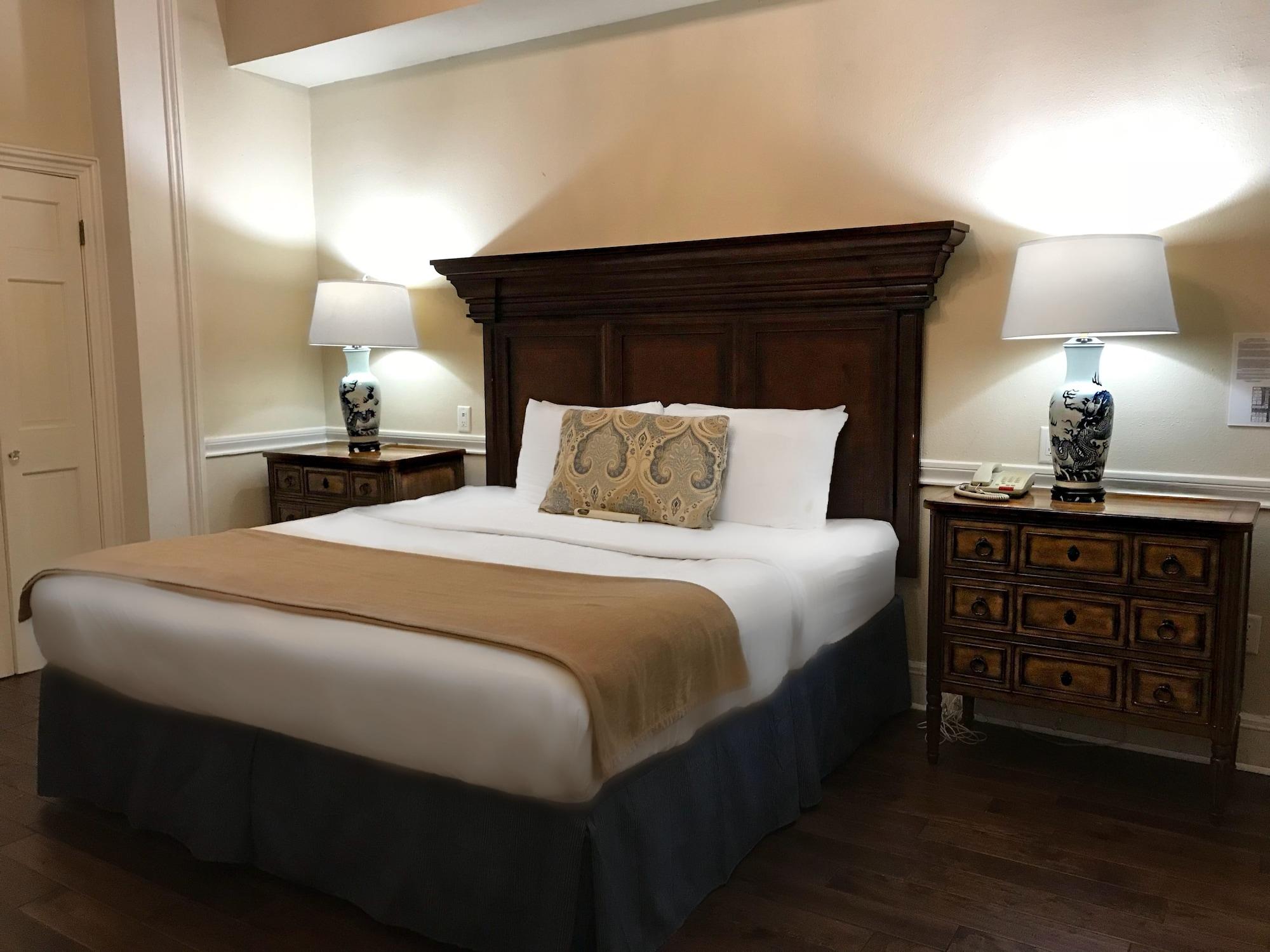 Hotel St. Pierre French Quarter Ню Орлиънс Екстериор снимка