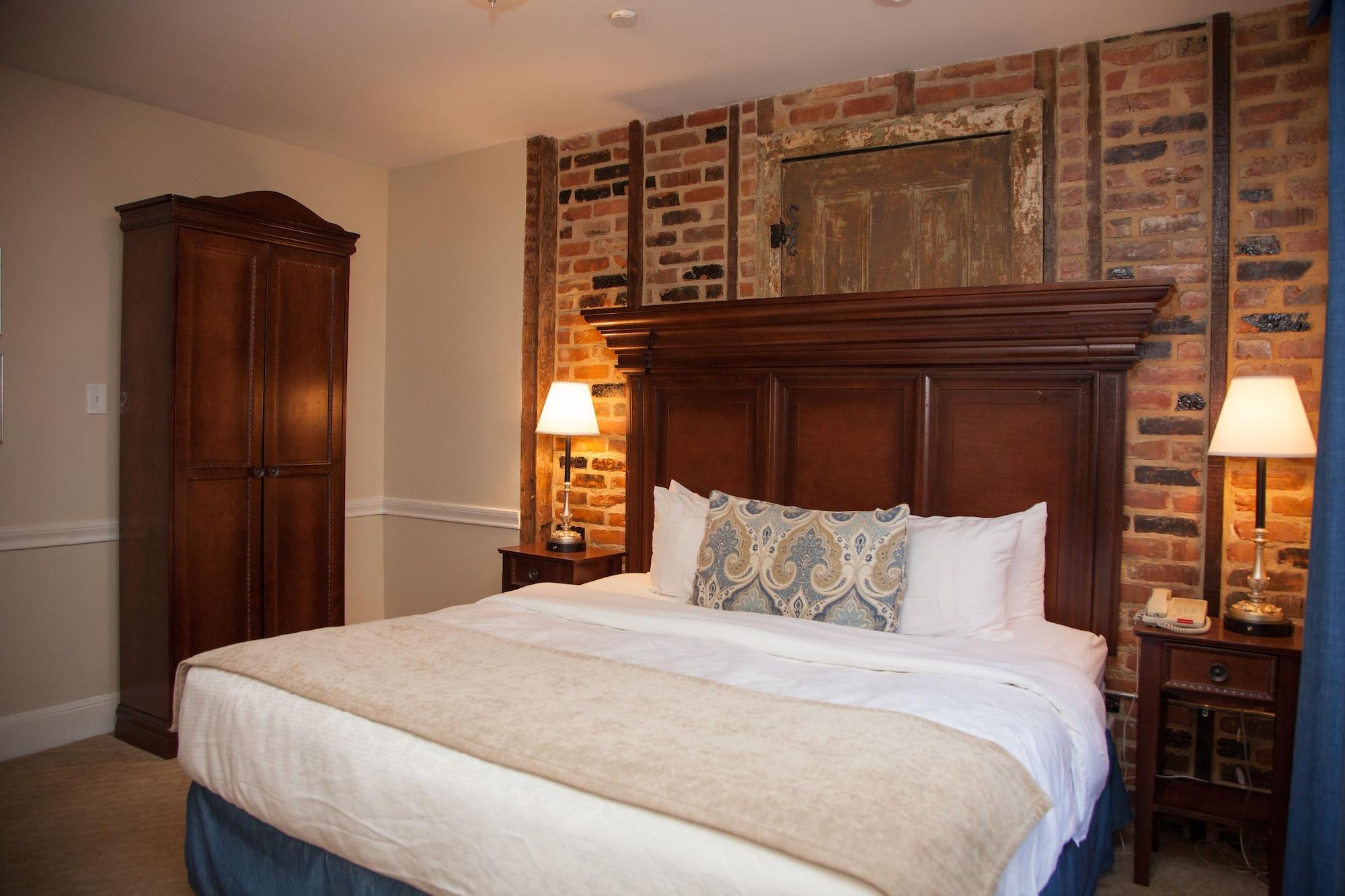 Hotel St. Pierre French Quarter Ню Орлиънс Екстериор снимка