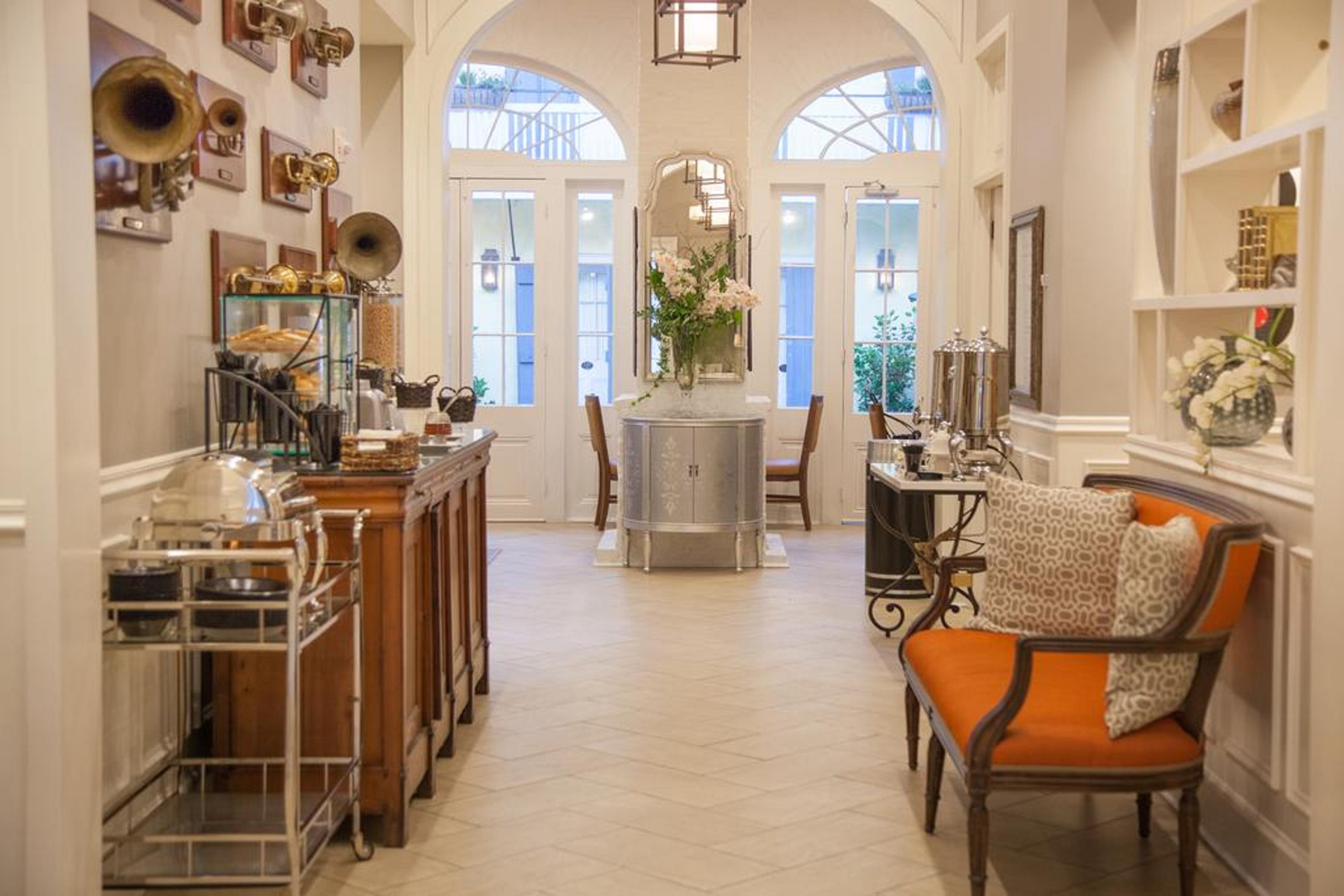 Hotel St. Pierre French Quarter Ню Орлиънс Екстериор снимка