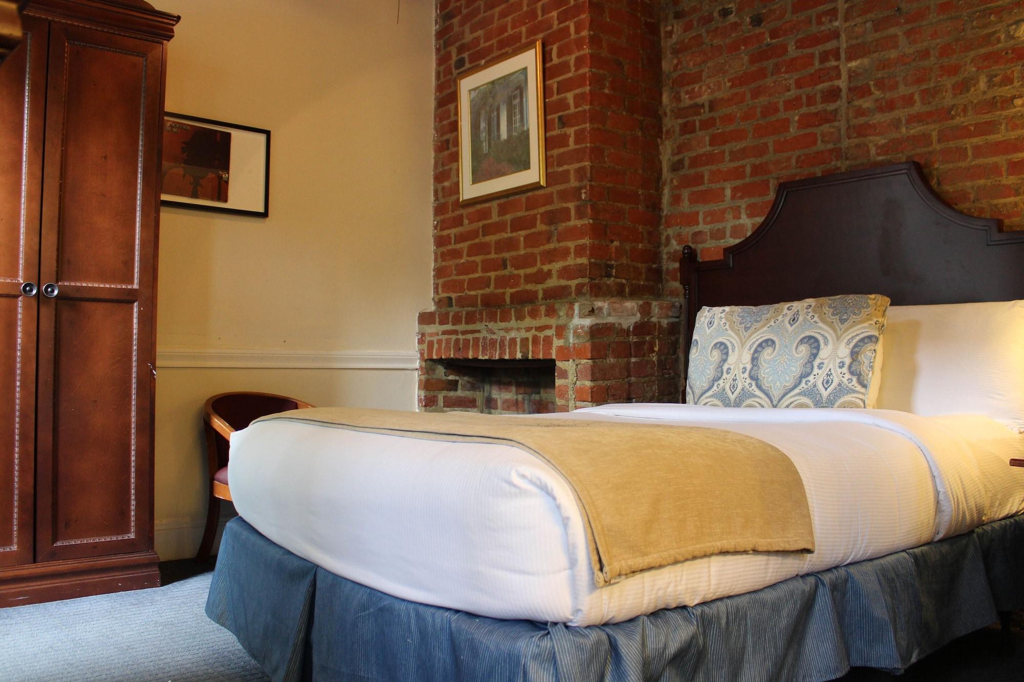 Hotel St. Pierre French Quarter Ню Орлиънс Екстериор снимка