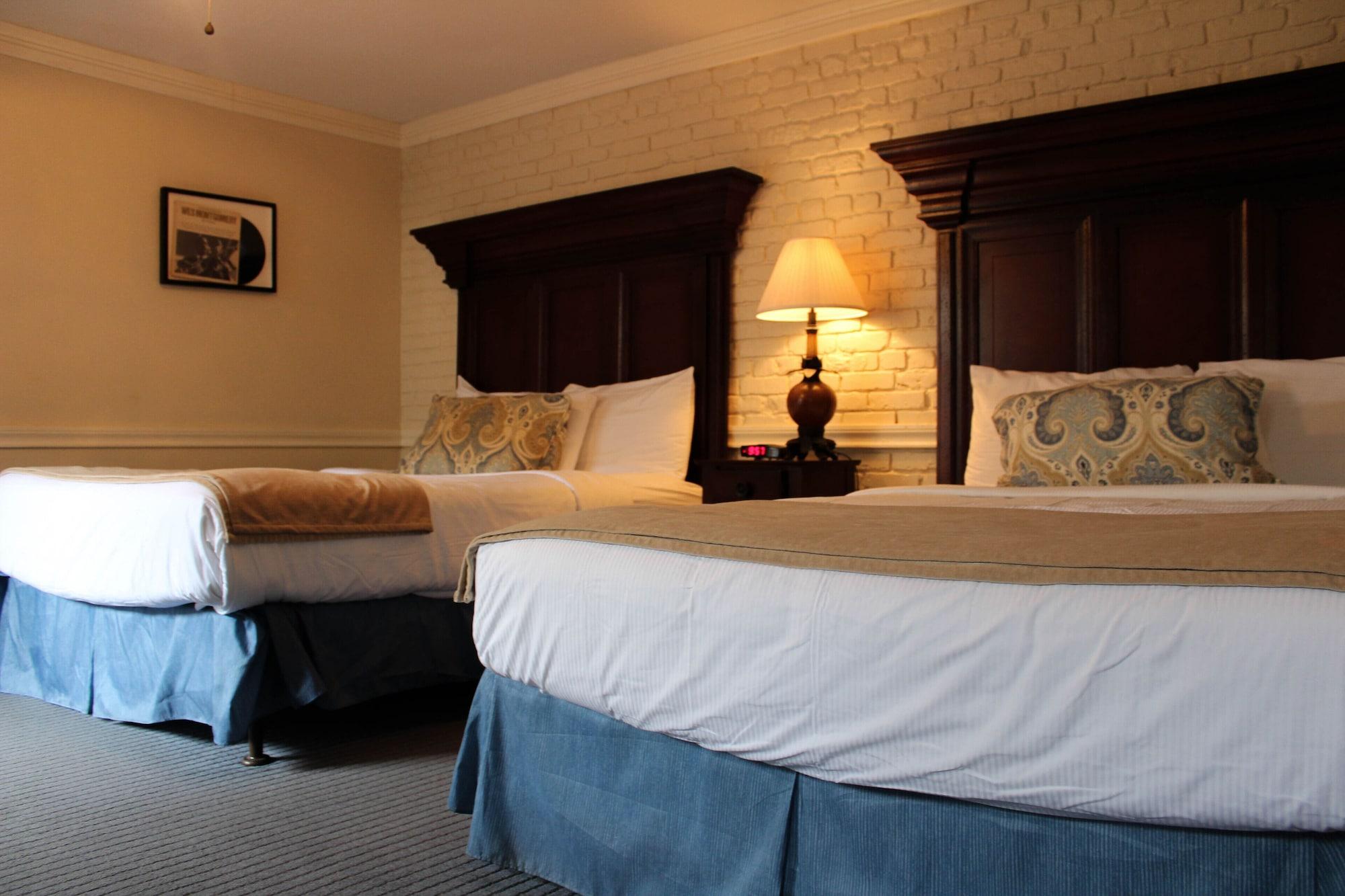 Hotel St. Pierre French Quarter Ню Орлиънс Екстериор снимка