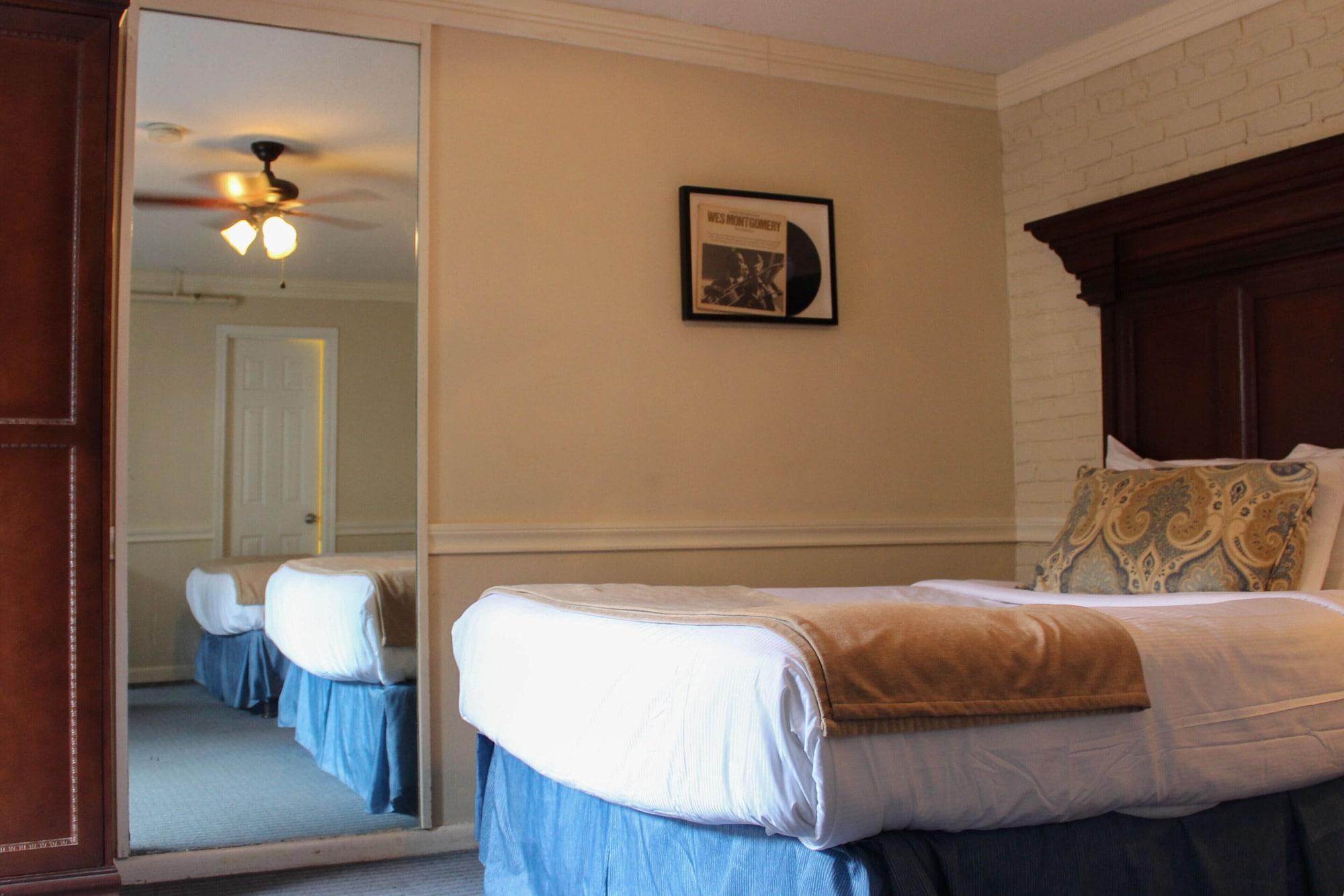 Hotel St. Pierre French Quarter Ню Орлиънс Екстериор снимка