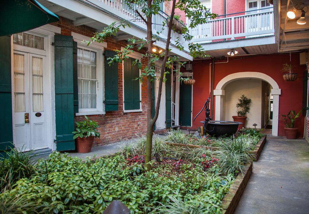 Hotel St. Pierre French Quarter Ню Орлиънс Екстериор снимка