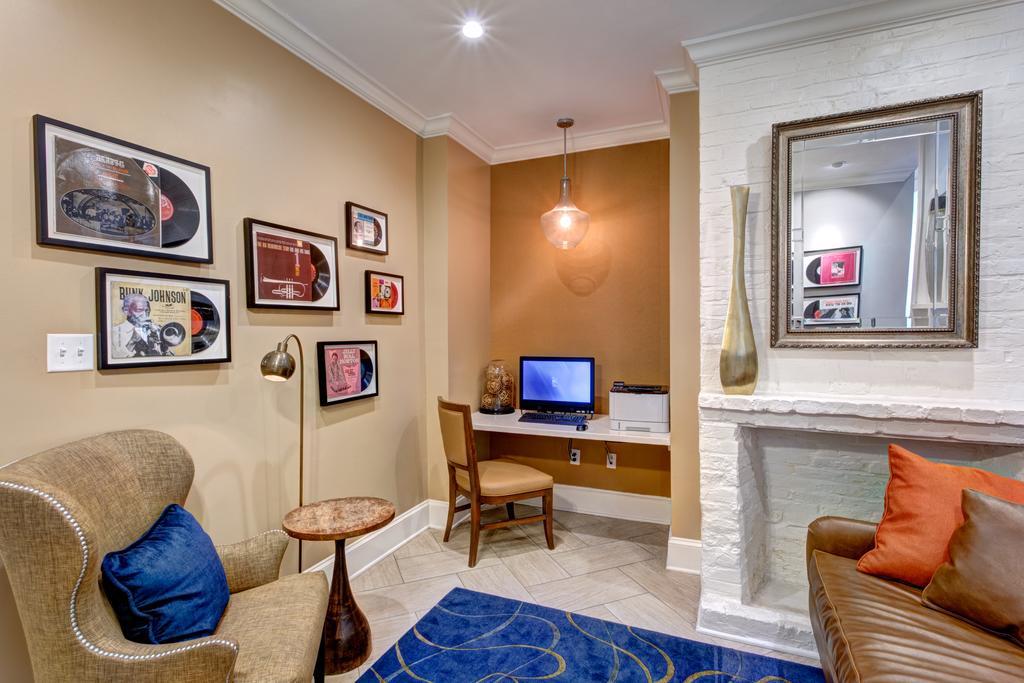 Hotel St. Pierre French Quarter Ню Орлиънс Екстериор снимка